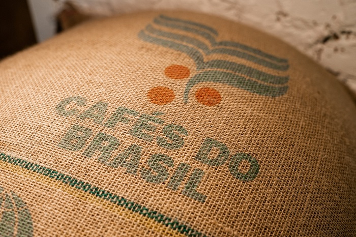 O Brasil e o maior exportador mundial de cafe_shutterstock_fotor