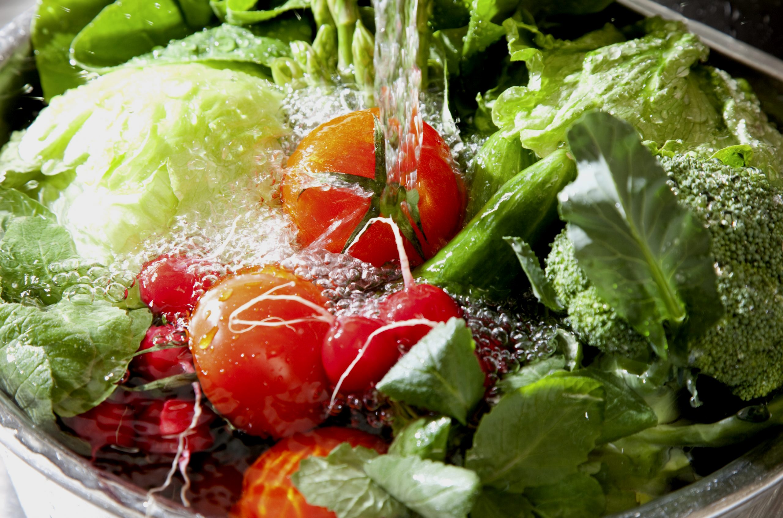 0 – FOTO ABRE – como-higienizar-verduras-ypedia-scaled – Copia (1)