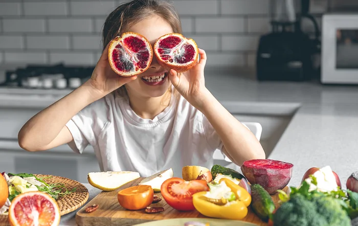 Conheça algumas dicas de alimentação saudável para crianças e como criar bons hábitos desde cedo